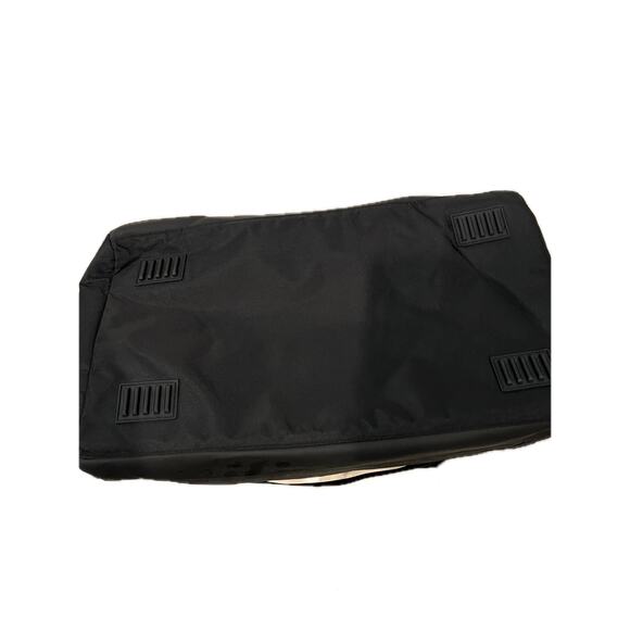 Swiss Digital Duffel Gym Bag 22"x12"x10" with charge Chord - Picture 4 of 7